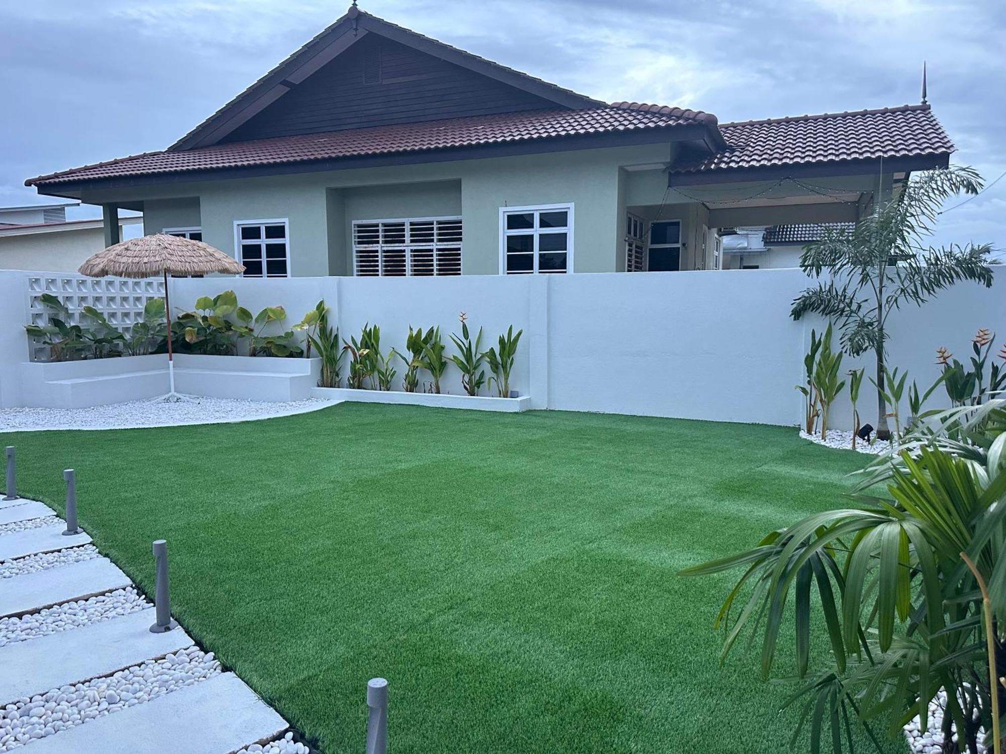 Home In Terengganu With Private Pool Kuala Terengganu Exteriör bild